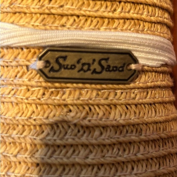 Adjustable Fiber Packable Hat - Picture 5 of 5